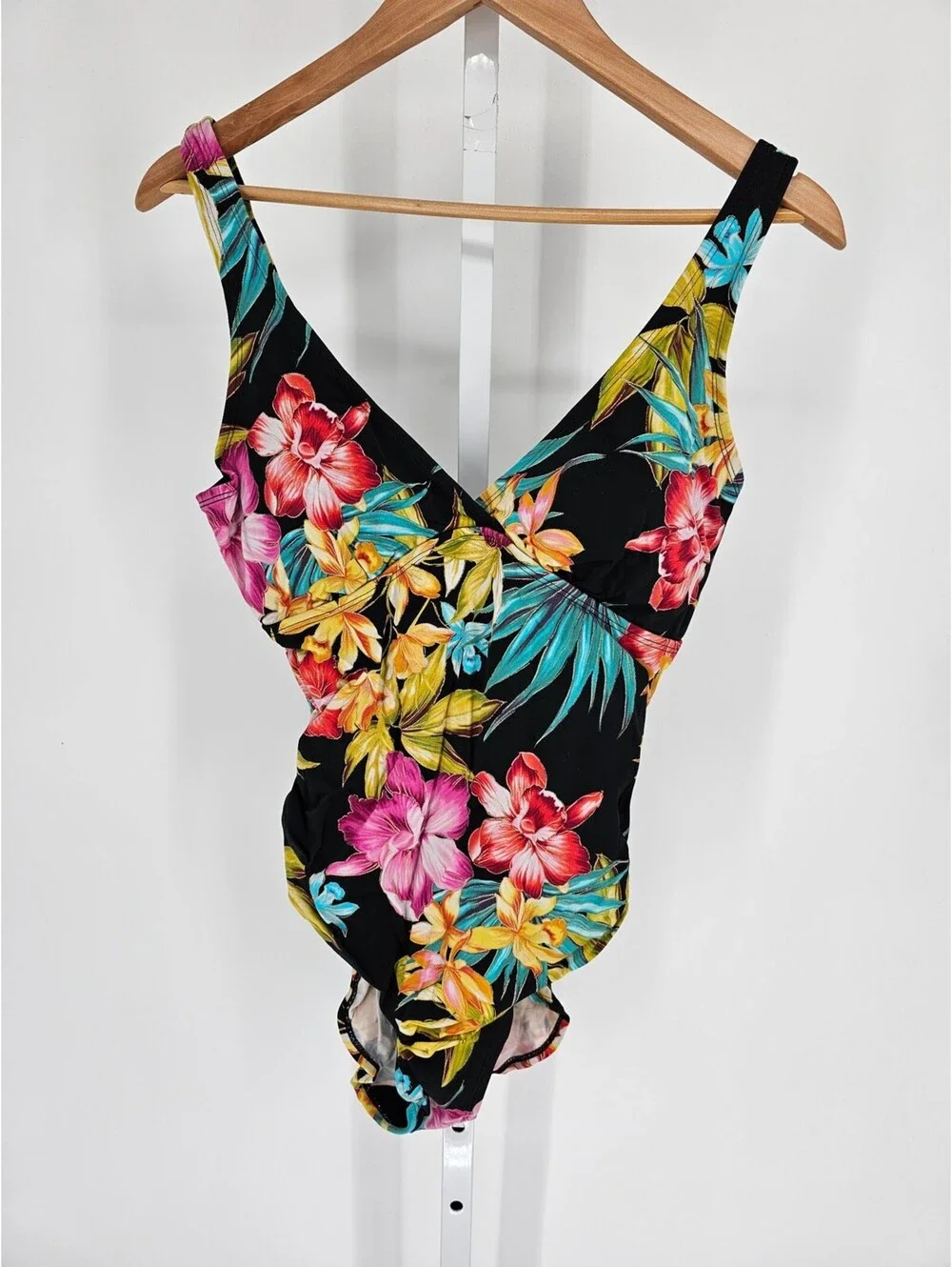 Vintage 1990s Islander Womens Sz 10 One Piece Swimsuit Black Tropical Slimming